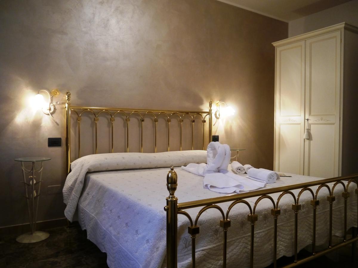 Ostra B&B Le Dive מראה חיצוני תמונה